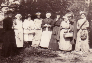 Clara Minerva Brown Eggleston, my great-grandmother, is second from right, with picnic basket. Bainbridge, Ohio